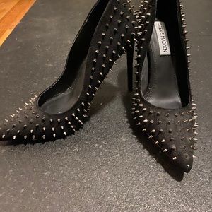 Steve Madden Spiked Studded Black Pumps NWT